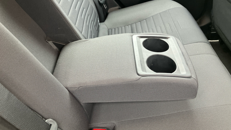 Toyota Auris 1.8 Hybrid Icon Tech TSS 5dr CVT Hybrid Estate